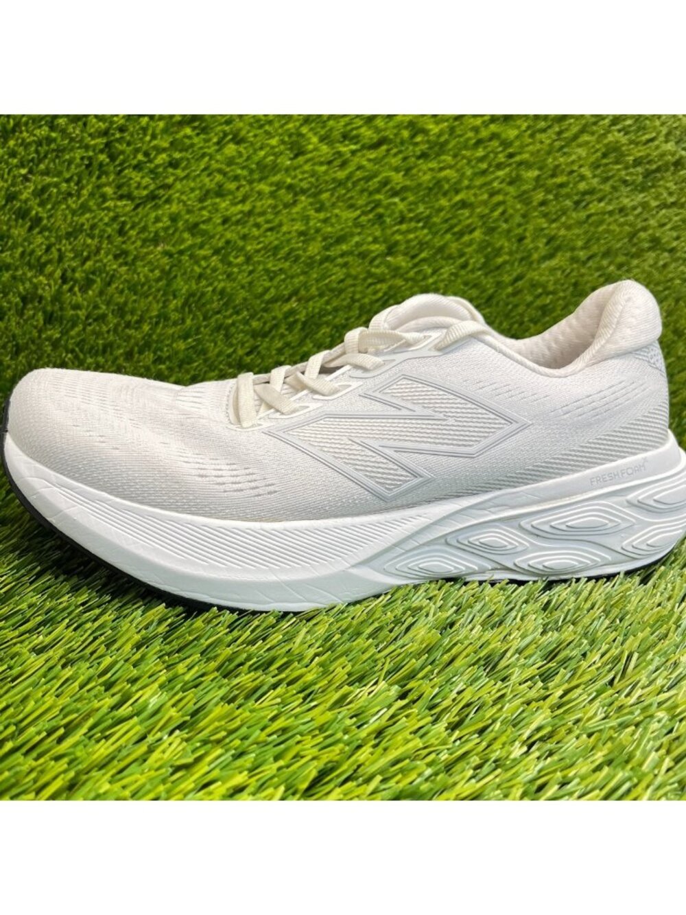 New Balance Fresh Foam X 880v15 Womens Size 8.5 White Running Shoes Sneakers - Picture 3 of 10